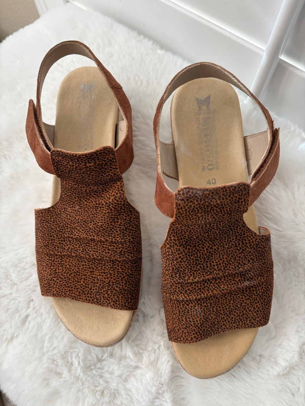 Women's Brown Textured Slingback Sandals